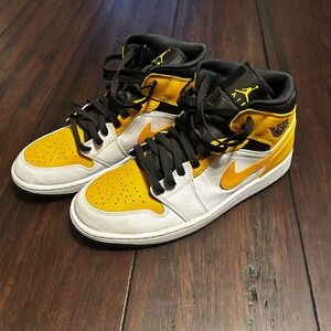 Jordan Athletic Shoes Yellow and White
